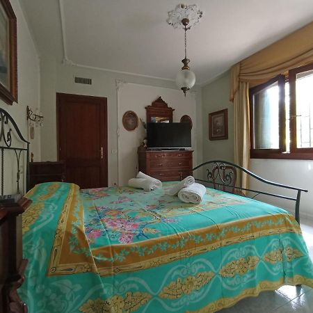 オルビア Domus Garden Bed & Breakfast エクステリア 写真
