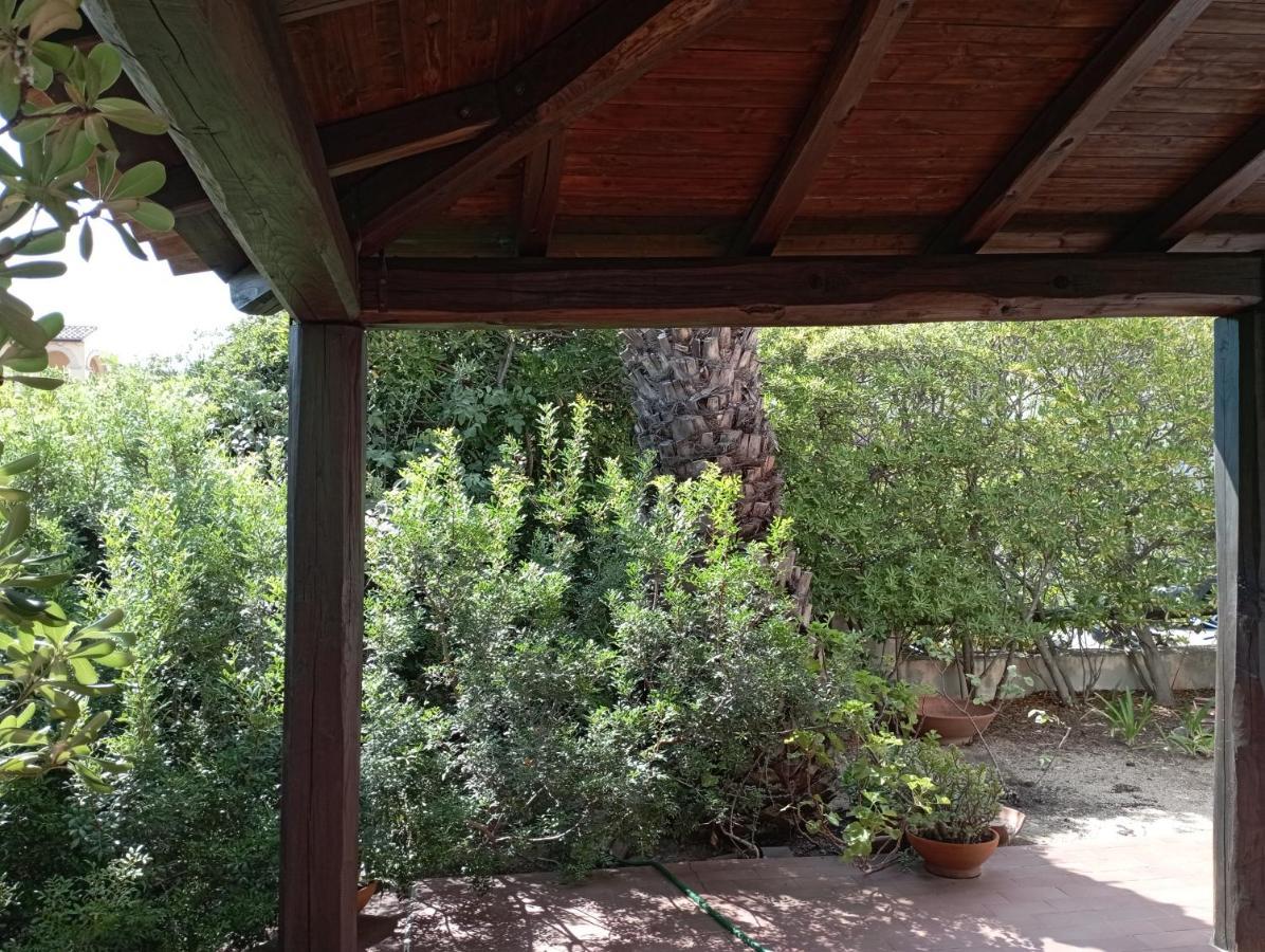 オルビア Domus Garden Bed & Breakfast エクステリア 写真